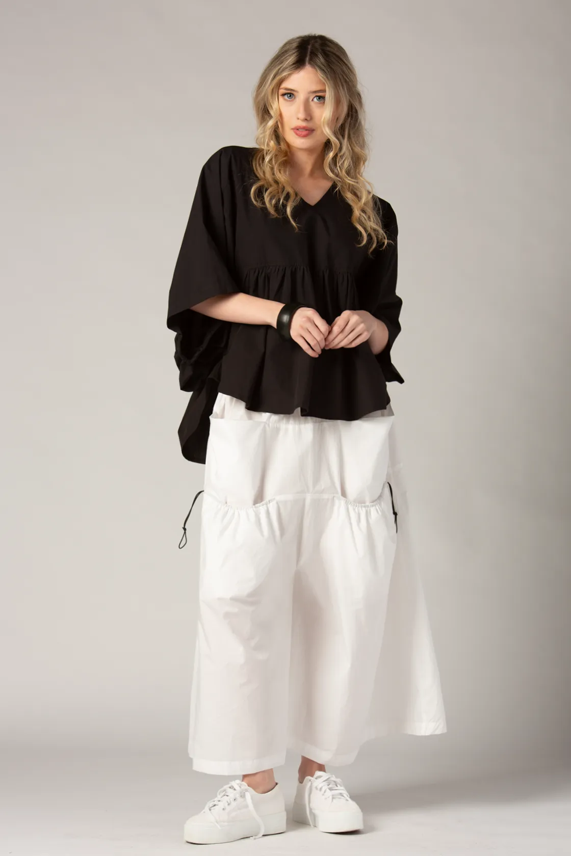 Kapsa Pant in White Carnaby