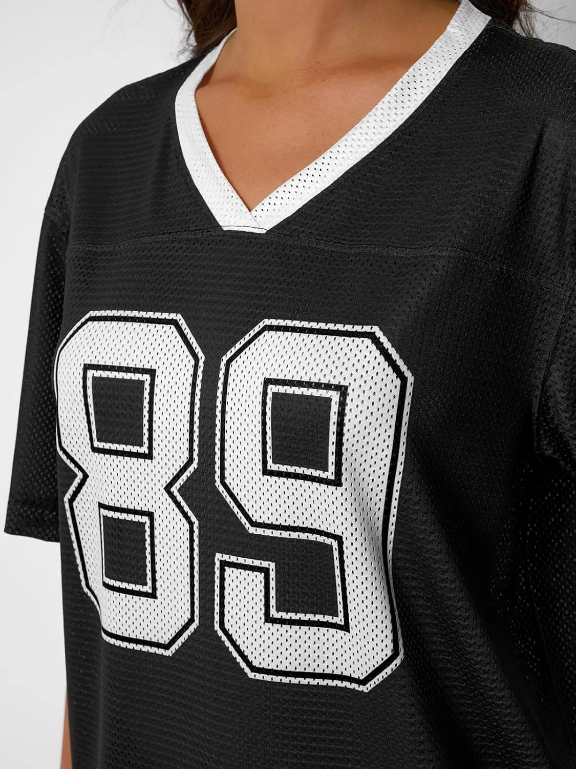 Trendy Queen Jersey Shirts for Women V Neck Oversized Tshirts Y2K Graphic Tees 2025 Summer Short Sleeve Plus Size Tops